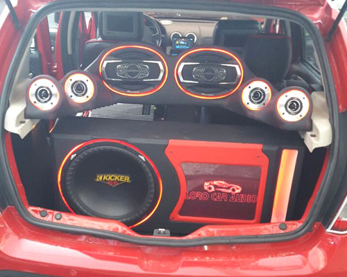 Montaje sonido profesional en Renault Sandero